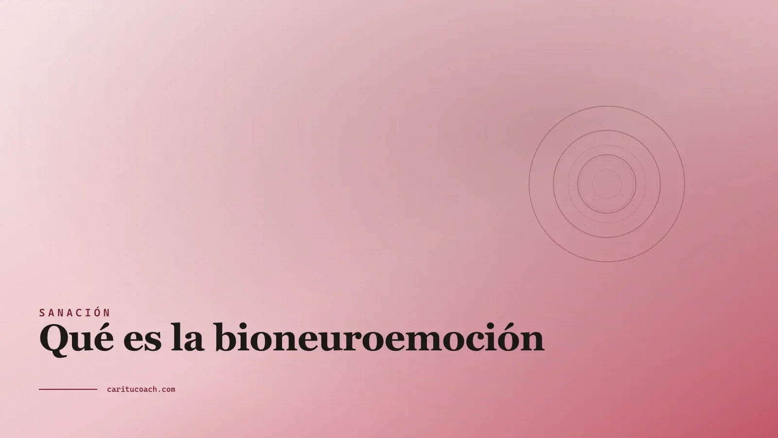 Espirales doradas concéntricas representando la conexión cuerpo-mente-historia familiar